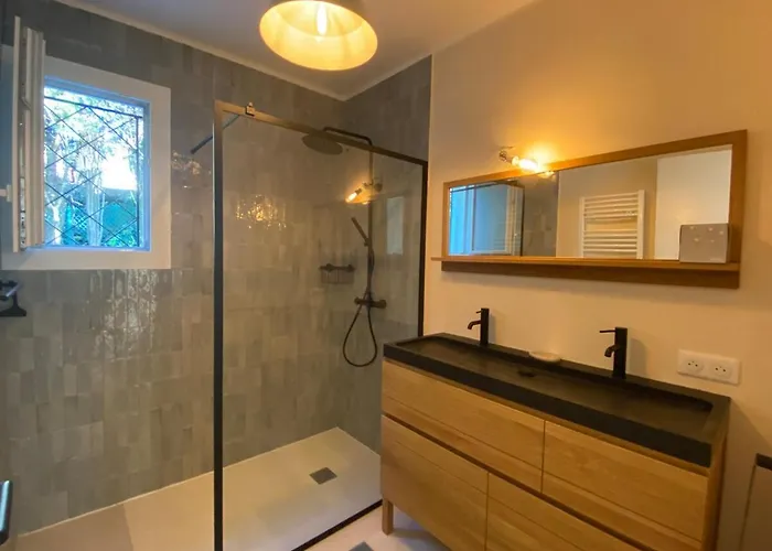 And Independent St Raphael Agay *