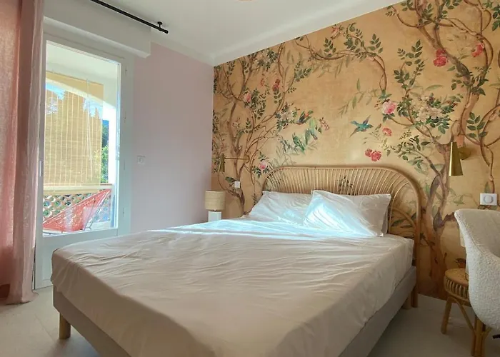 And Independent St Raphael Agay Villa